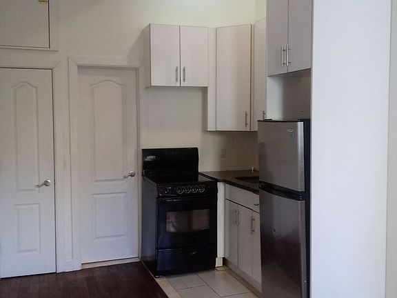 5th image of 564 W 183rd St #1B
