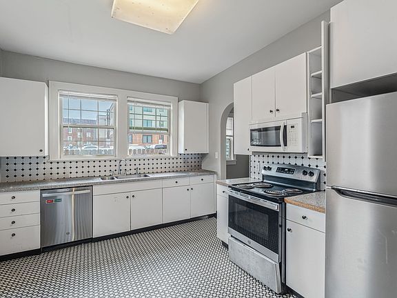 4th image of 1606 Laurel Ave