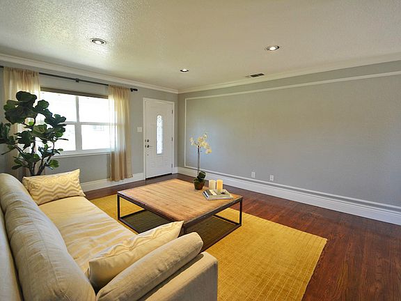 4th image of 6800 Bismarck Dr