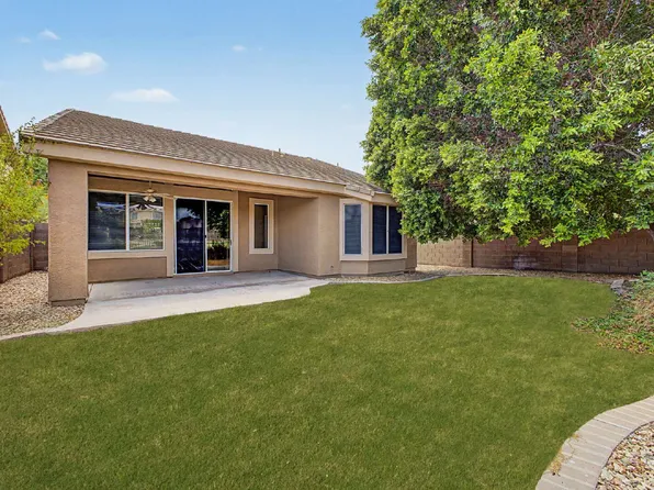 6932 W Blackhawk Dr, Glendale, AZ 85308