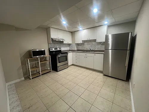 201 Sunny Meadow Blvd #BASEMENT Photo 1