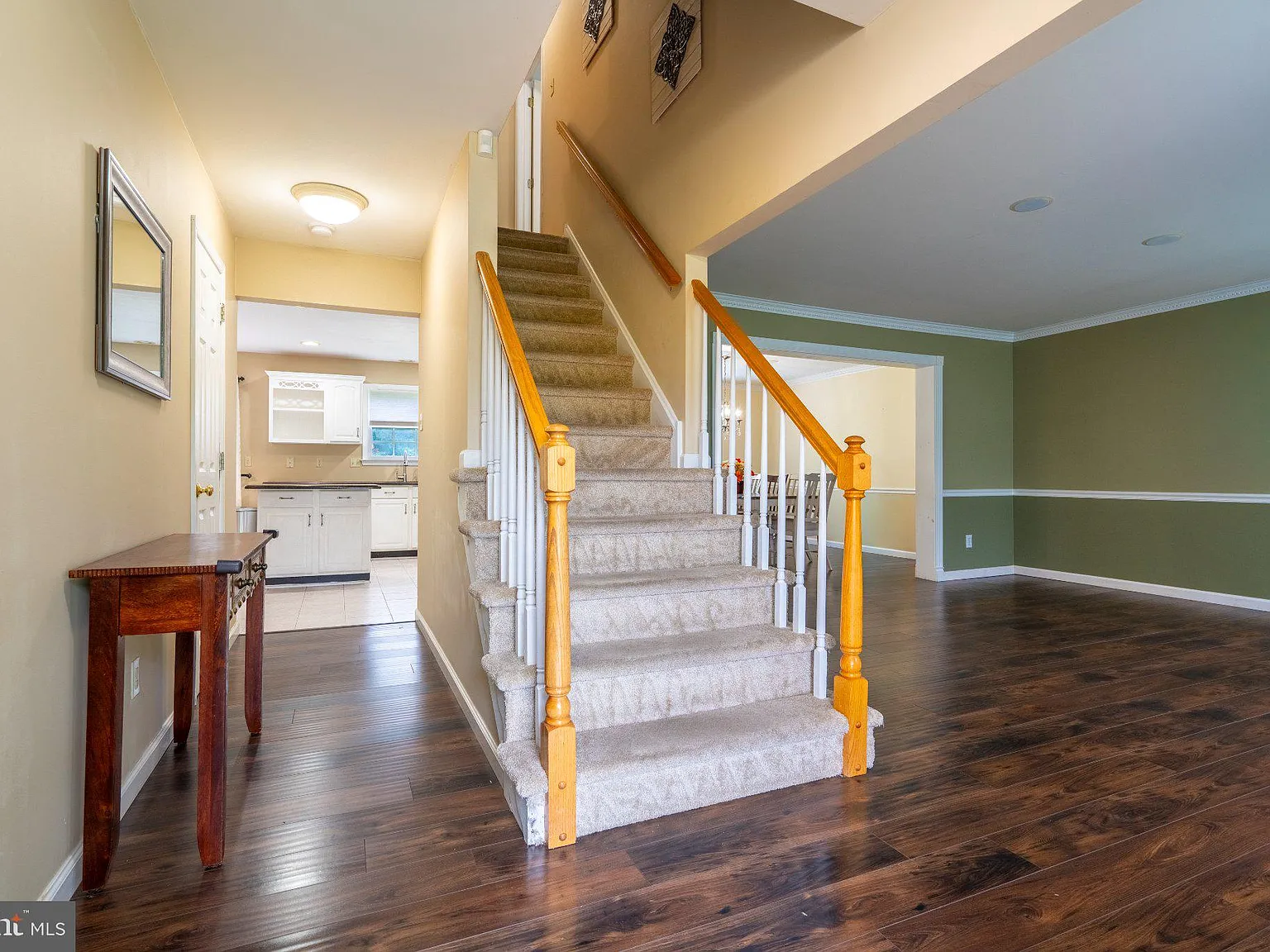 4 bed, 2.5 bath, 3006 sqft, $3,800 — Photo 3