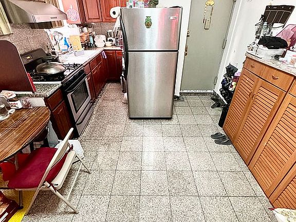 3rd image of 873 42nd St APT 4B