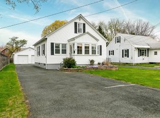 27 Bruen Ct, Rensselaer, NY 12144