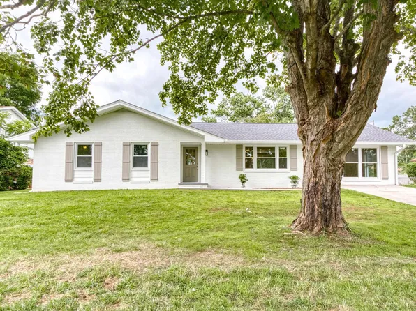 1003 Custis St, Radford, VA 24141