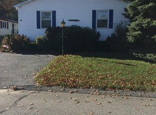 39 Snowgoose Ln, Plymouth, MA 02360