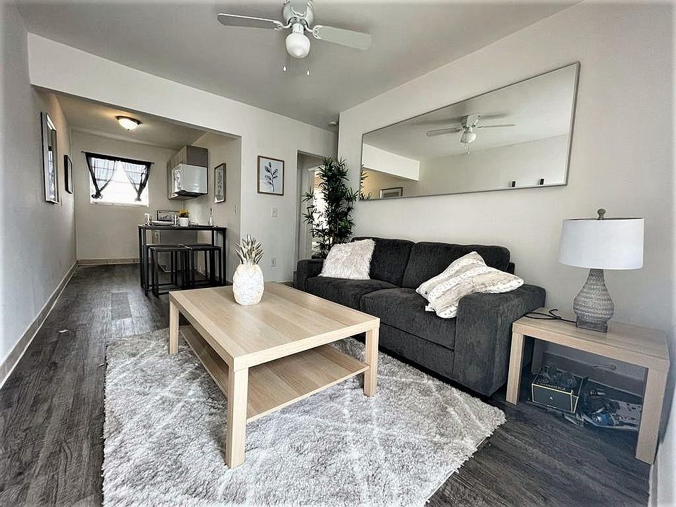 1st image of 560 NW 7th St APT 315