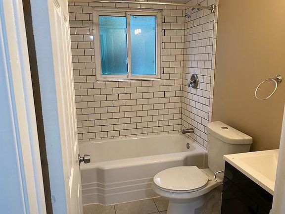 2nd image of 28103 Everett St