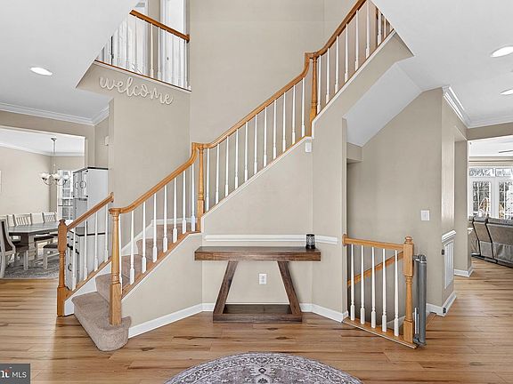 4th image of 110 Setting Sun Ct