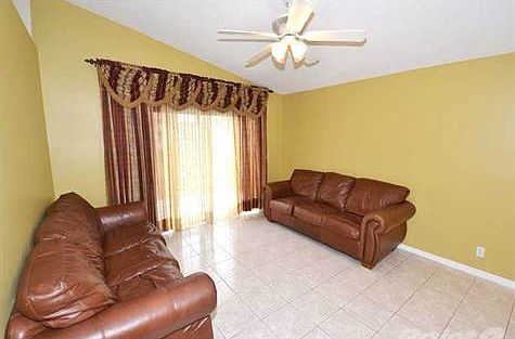 4th image of 13261 NW 12th St
