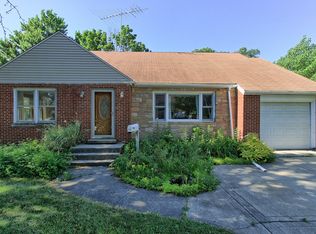 572 W Main St, Cary, IL 60013