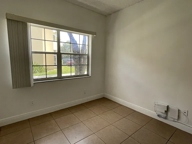 661 Cypress Lake Blvd #I20 — Photo 5