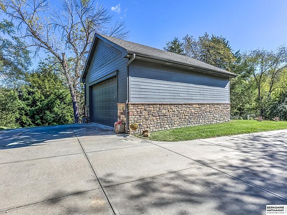 4th image of 19910 White Tail Ln
