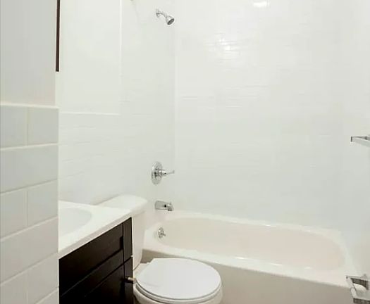 5th image of 205 8th Ave APT 3N