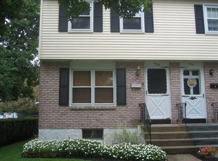1378 Queen St, Pottstown, PA 19464