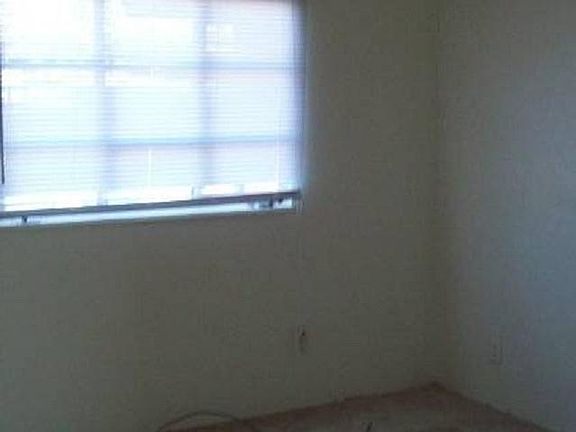 4th image of 1104 S Bonnie Ln