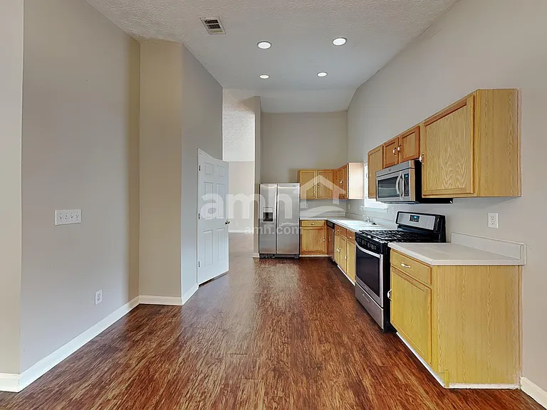 1132 Alysum Ave — Photo 3