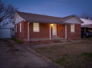 313 E Ercoupe Dr, Oklahoma City, OK 73110