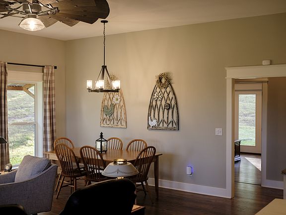 12th image of 3210 Morel Rd