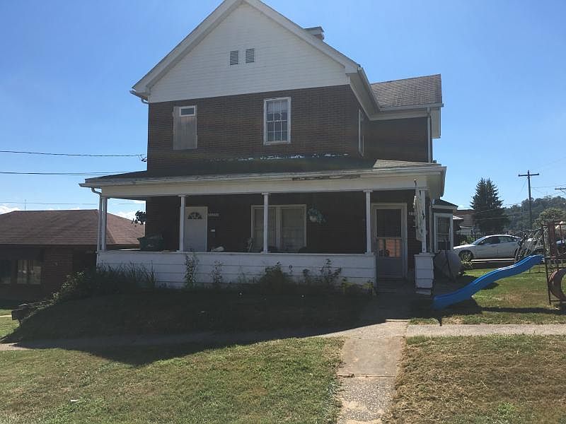 2025 1/2 Pride Ave, Clarksburg, WV 26301 | Zillow