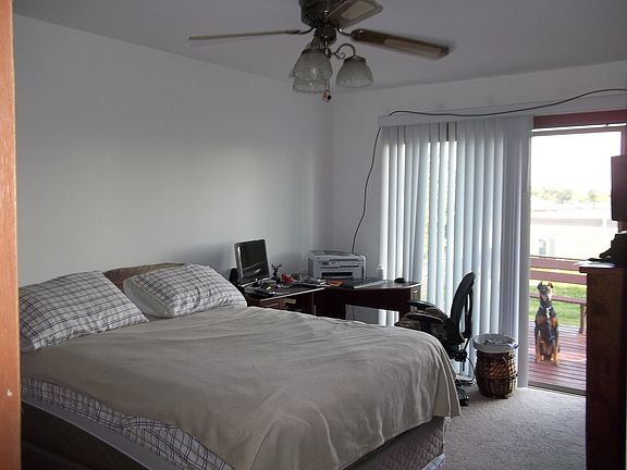 3rd image of 413 Southview Dr