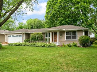 5104 W 60th St, Edina, MN 55436