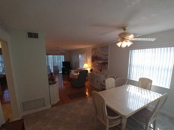 3rd image of 2600 SE Ocean Blvd Unit Un Bb 1