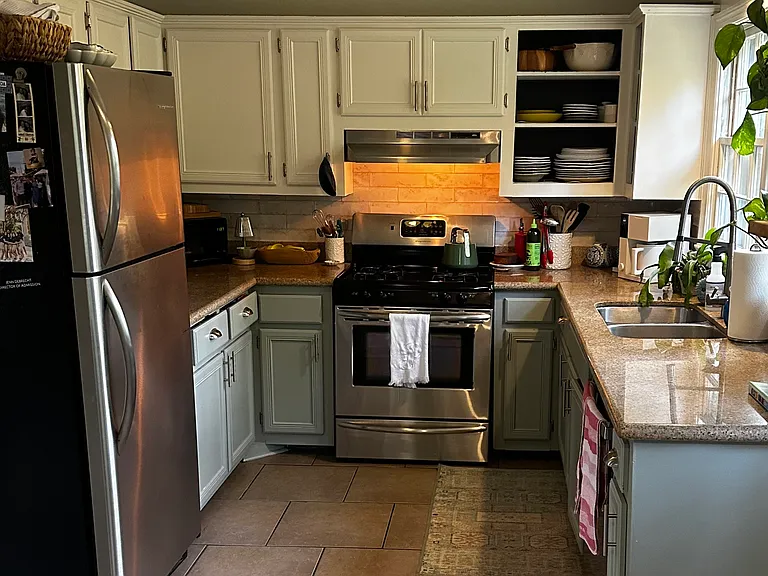 1334 Columbia Dr — Photo 9