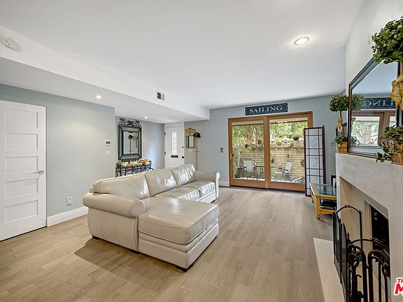 5th image of 4748 S La Villa Mari #K