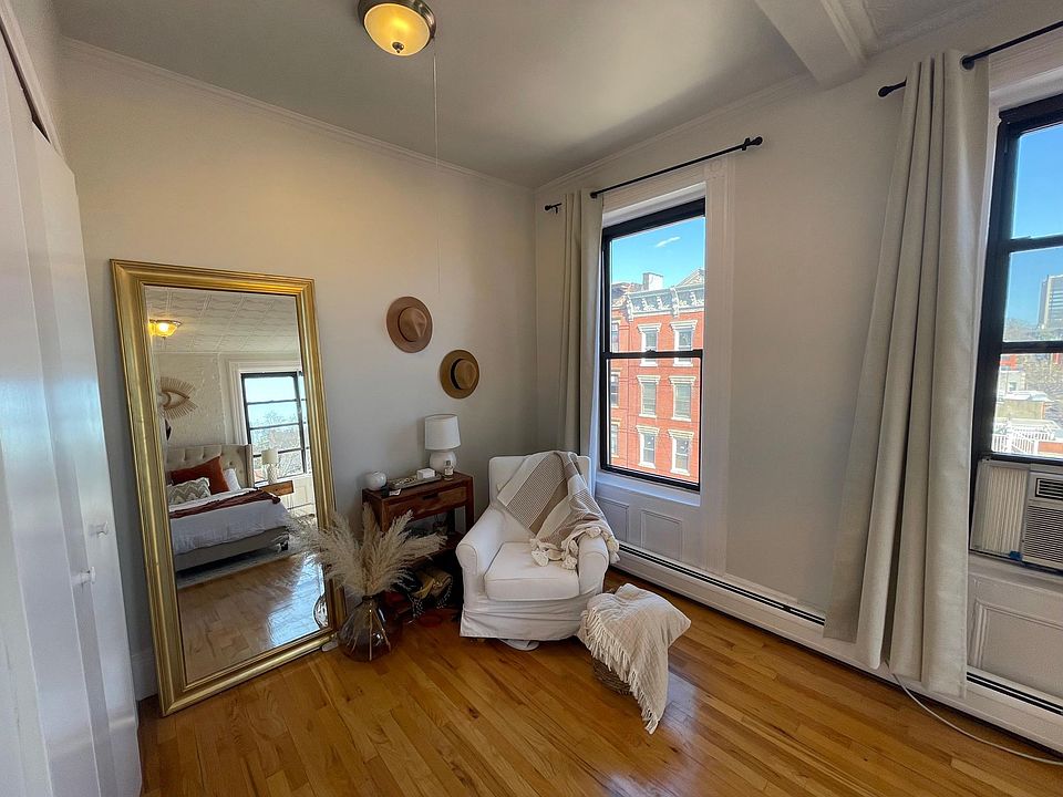 Bedroom Sitting Area