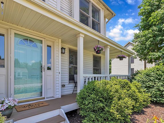 5th image of 2945 Whistlewood Way