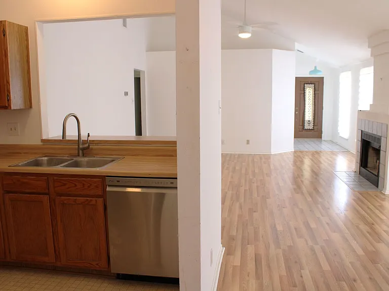 14110 George Rd — Photo 10