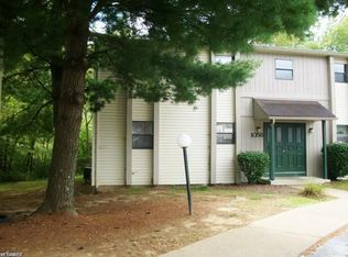 1056 Brandywine Blvd APT E, Zanesville, OH 43701