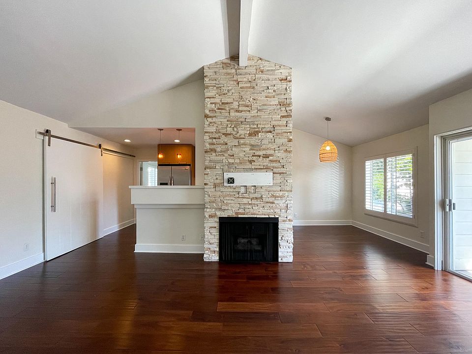 Living room with gas fireplace