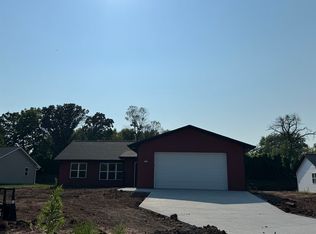 4605 Shambeau Dr, Oshkosh, WI 54901