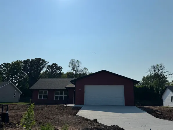 4605 Shambeau Dr, Oshkosh, WI 54901