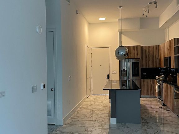 2nd image of 3002 NE 2nd Ave #442