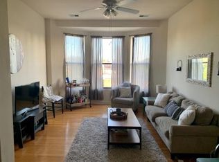703 W Willow St APT 3B, Chicago, IL 60614
