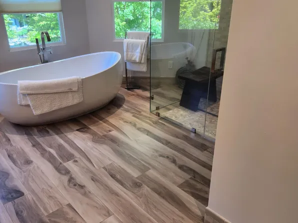 28 Brookside Ct, Novato, CA 94947