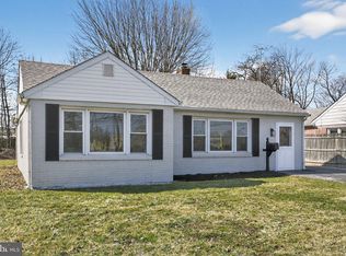 727 W County Line Rd, Hatboro, PA 19040
