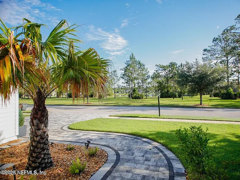99 Weathered Edge Dr — Photo 8