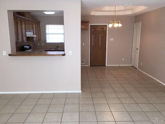 3rd image of 1804 S Kumquat St
