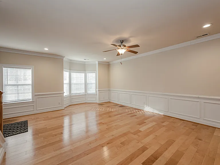 7380 Pebble Lake Dr — Photo 16