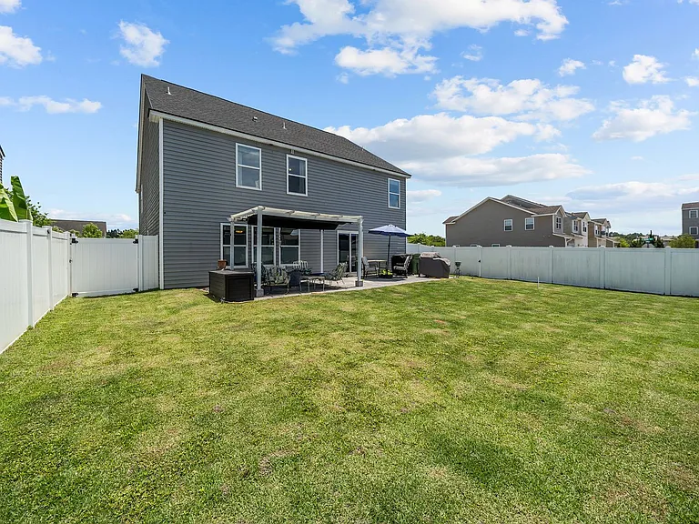 415 Valdez Ct — Photo 54