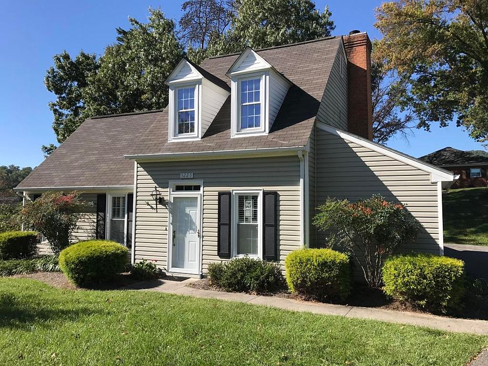 1st image of 3225 Winterberry Dr