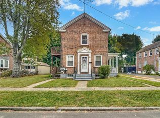 36-40 Carver St, Bridgeport, CT 06610