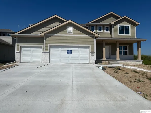 20810 Vernon Ave, Elkhorn, NE 68022