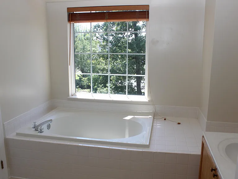 1729 Stuart Pointe Ln — Photo 12