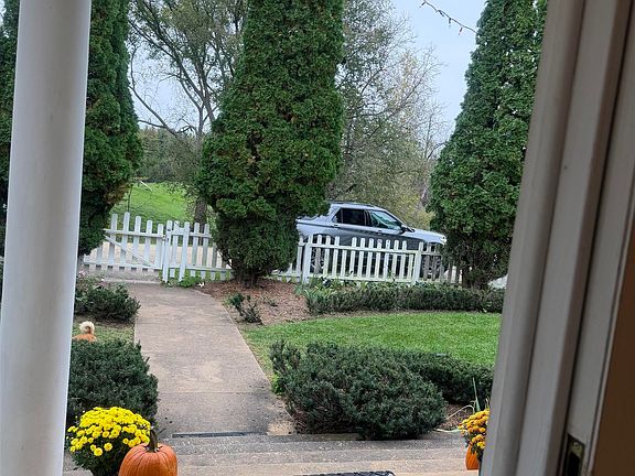 5th image of 1946 Mansion Dr