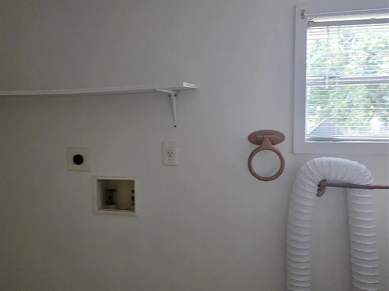 601A W Washington Ave #A — Photo 10